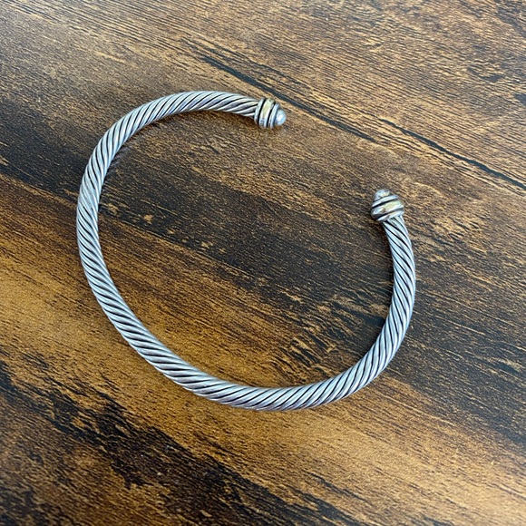 David Yurman Cable Classic Collection Bracelet with 18K Yellow Gold - Picture 4 of 4